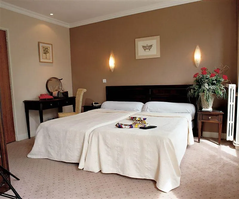 Hotel London Paris 3*,