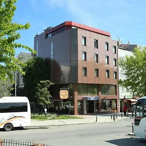 Otel Yavuz **