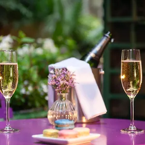 Otel Galileo Champs Elysees